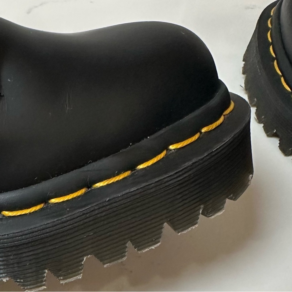NWOB Dr. Martens 1460 Smooth Leather Lace Up Boots Black with Yellow Accents - Picture 9 of 16
